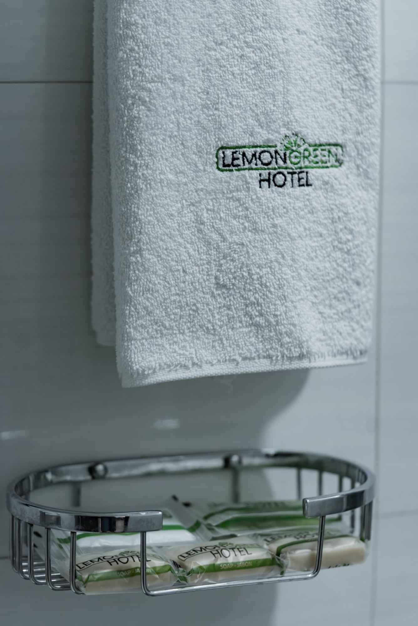 Hotel Lemon Green -Zona Expo Frente Al Centro De Convenciones Guadalajara Esterno foto
